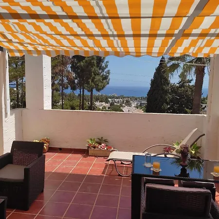 2 Bedrooms Sea View In Calahonda