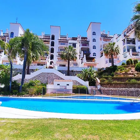 Apartment 2 Bedrooms Sea View In Calahonda