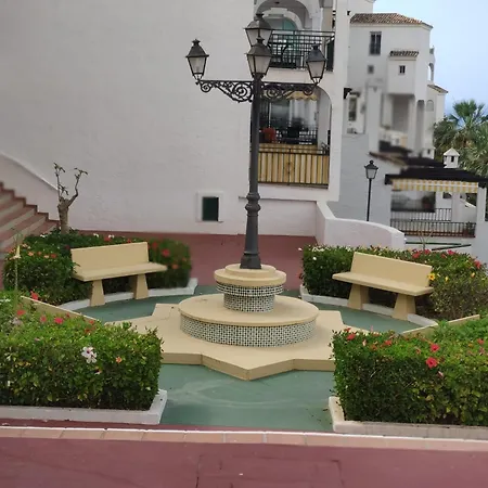 2 Bedrooms Sea View In Calahonda Appartement *