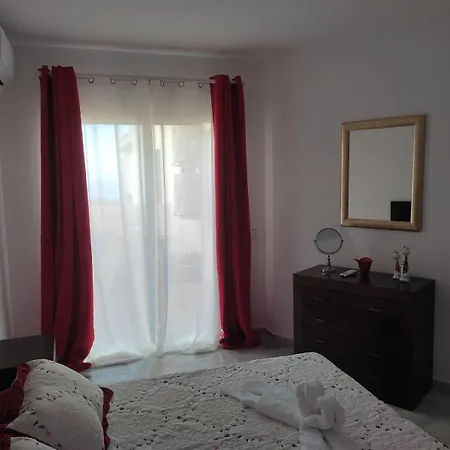 2 Bedrooms Sea View In Calahonda Sitio de Calahonda