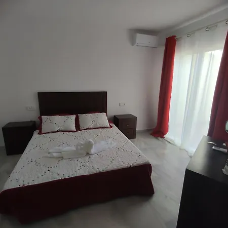 2 Bedrooms Sea View In Calahonda Apartment *